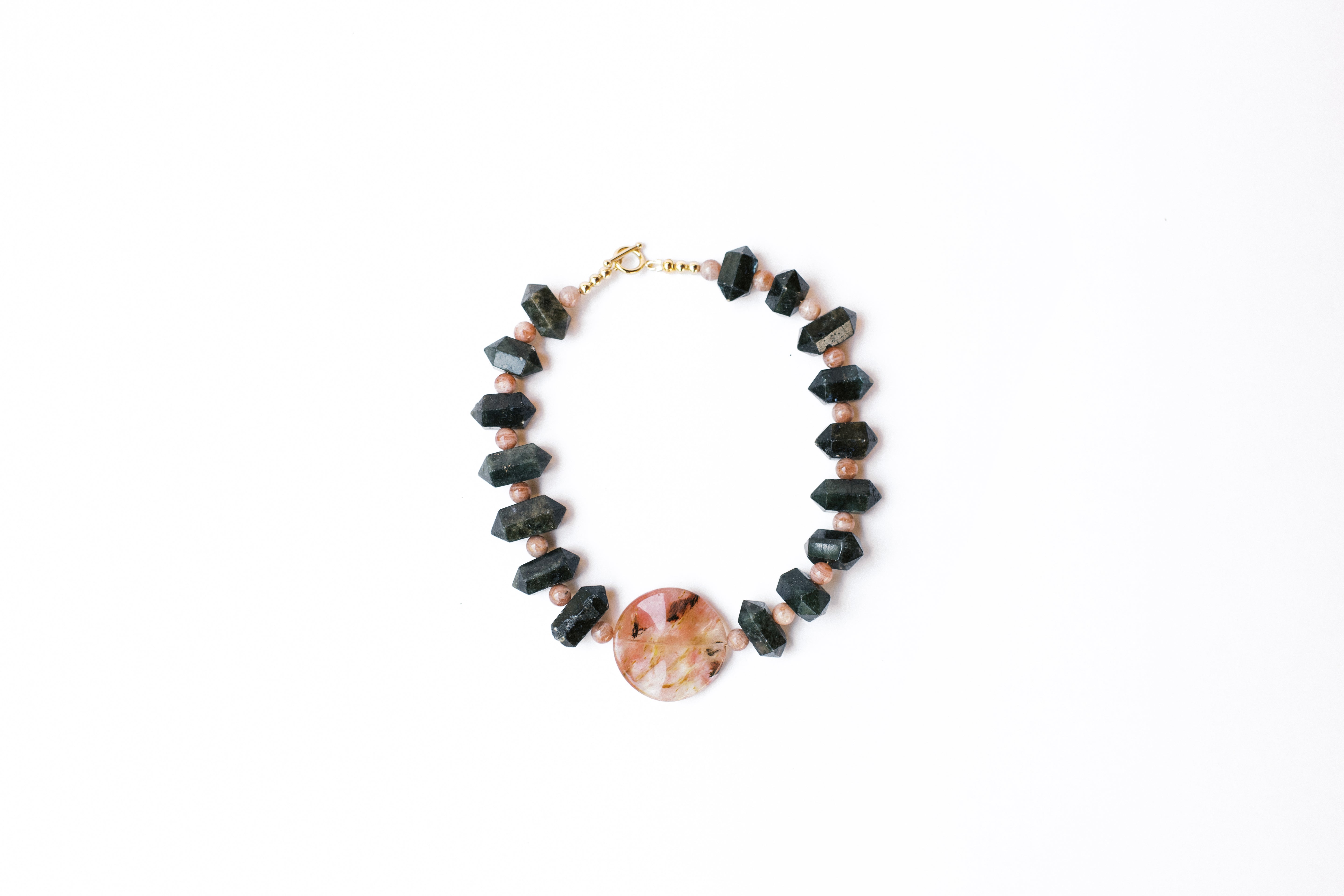 Dark Green Quartz and Peach Moonstone Pendant Necklace